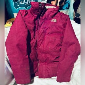 Girls Northface Winter Jacket. Size medium